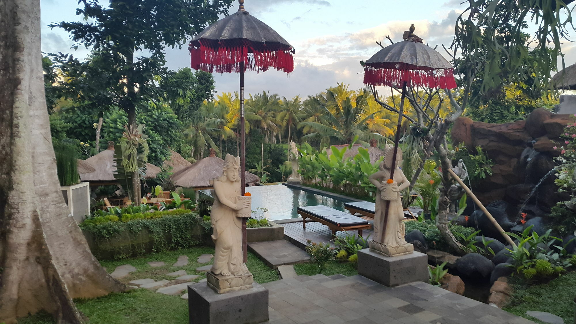 Hotel Liyer House Lodtunduh Exterior foto